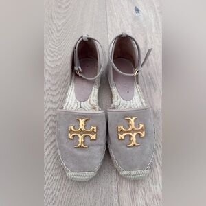 Tory Burch Ash Espadrilles with Gold Emblem size 7